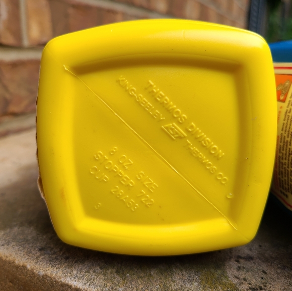 Vintage Thermos Flip & Sip - Picture 14 of 14